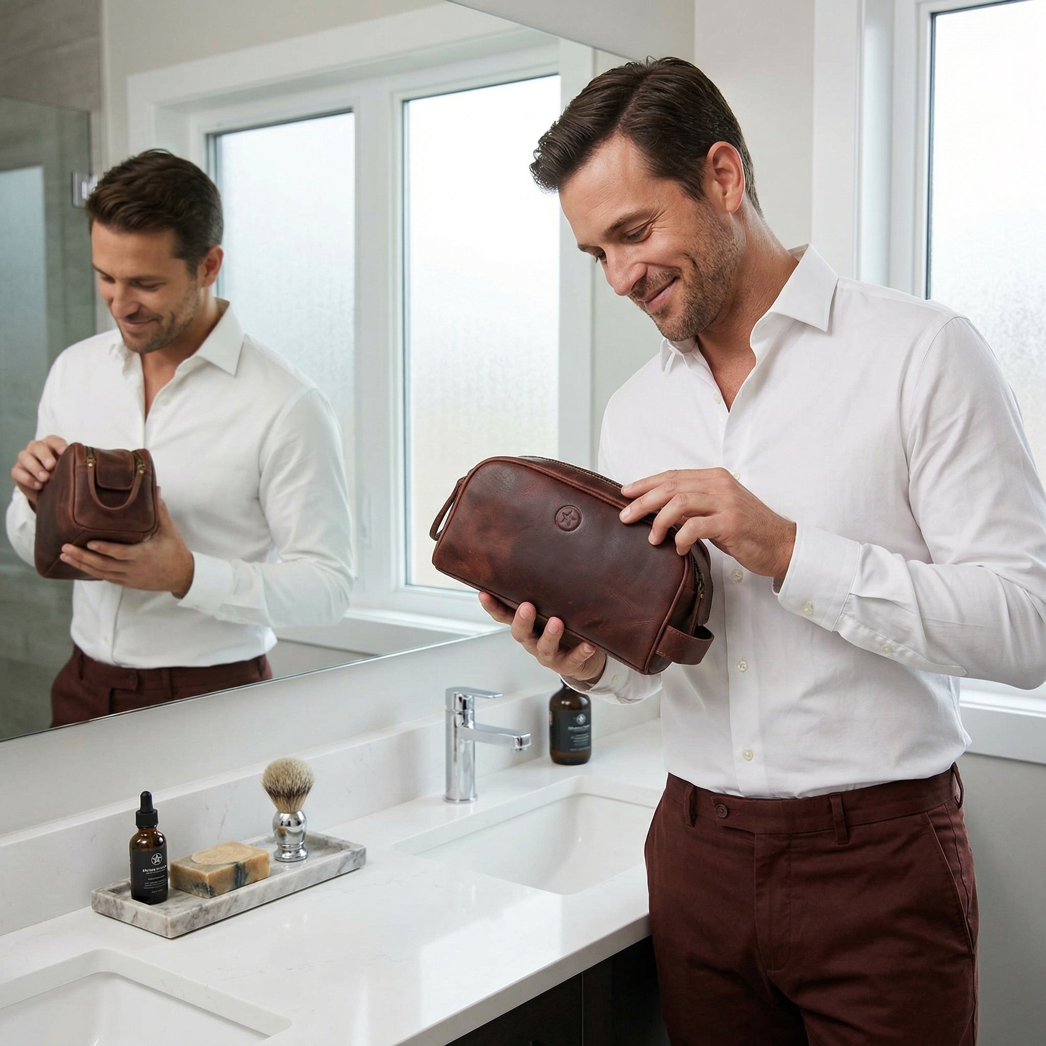 Omaha Leather Toiletry Bag - Walnut Brown Omaha Leather Toiletry Bag - Walnut Brown