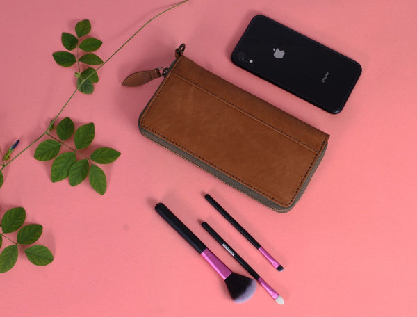 Victoria Leather Clutch - Caramel Brown - Aaron Leather Goods Inc