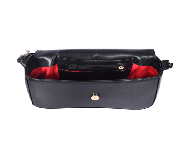 Premium Quilted Curved Shoulder Bag – Modern, Stylish & Luxuriously Crafted