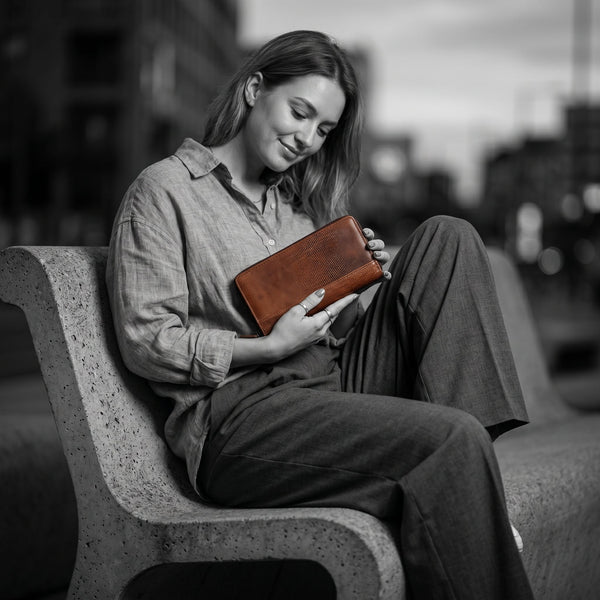 Victoria Leather Clutch - Gingerbread - Aaron Leather Goods Inc