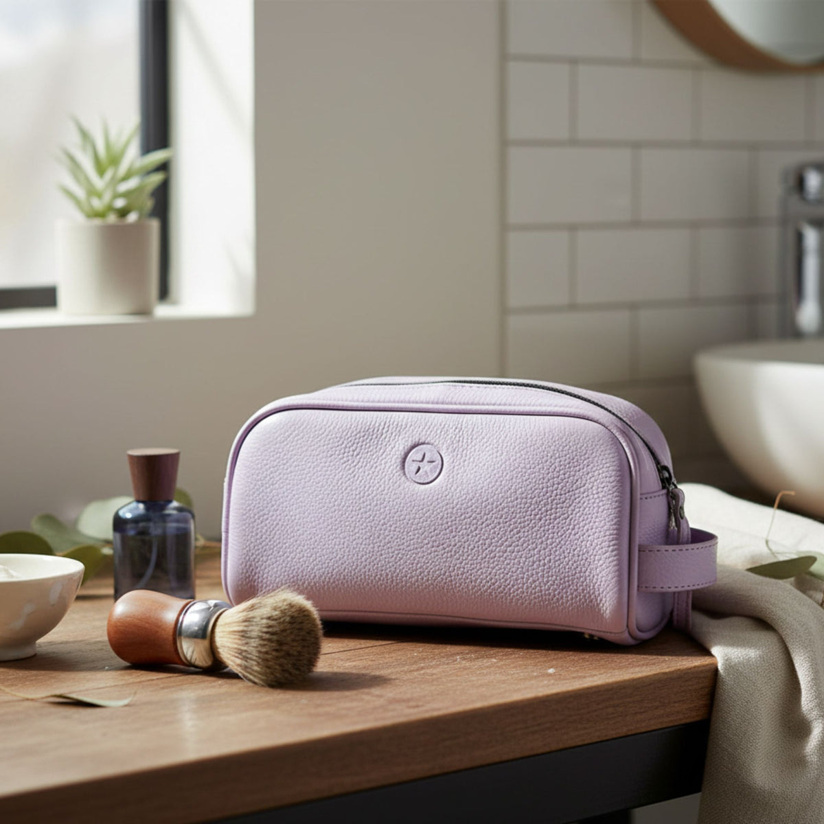 Amethyst Glow Leather Toiletry Bag - Lavender
