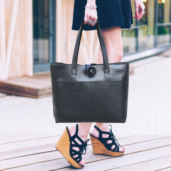 Melilla Travel Tote Bag – Raven Black