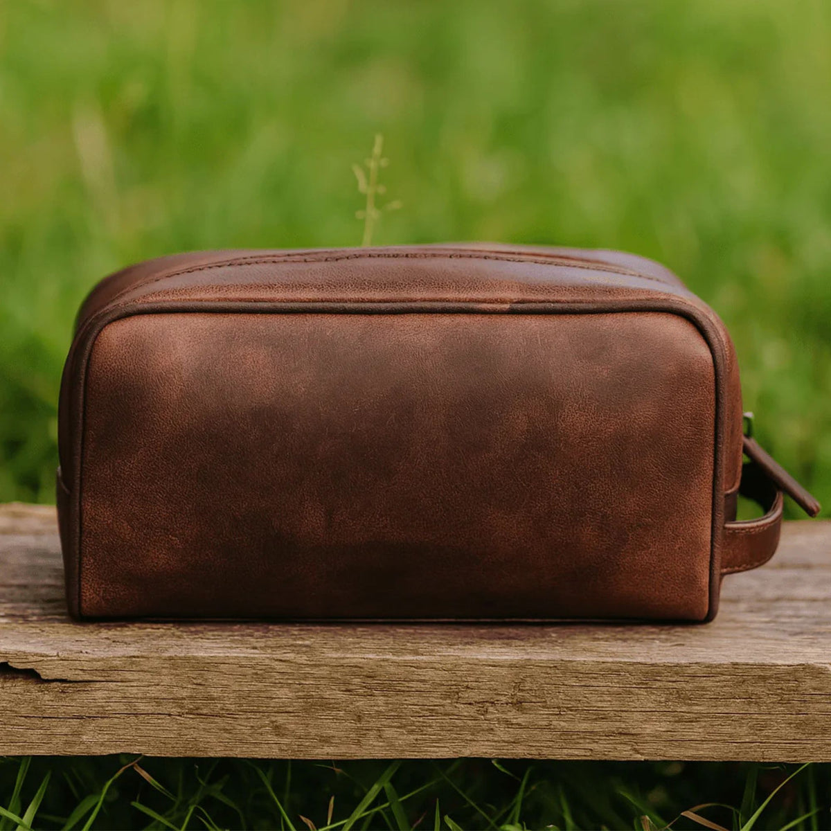 Tampa Leather Toiletry Bag - Walnut Brown